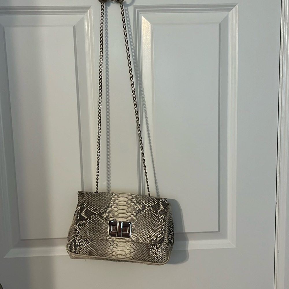Gorgeous Italian shoulder  bag. Silver chain strap NWOT